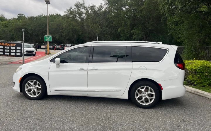 Chrysler Pacifica - Imagem 8