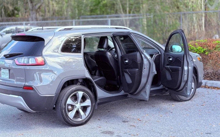 Jeep Cherokee - Imagem 7