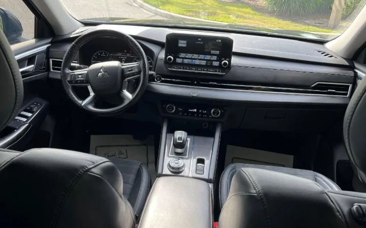 Mitsubishi Outlander - Imagem 14